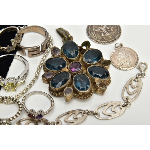 79 - A SELECTION OF JEWELLERY, to include a silver openwork bracelet fitted with a lobster claw clasp hal... 