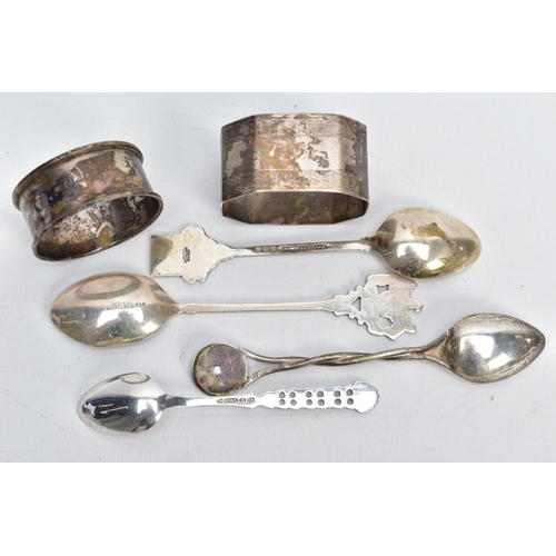 84 - TWO SILVER NAPKIN RINGS AND FOUR TEASPOONS, to include a hexagonal napkin ring of engine turn design... 