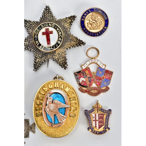 93 - AN ASSORTMENT OF MEDALS AND PENDANTS, to include two Masonic breast pin medals, each on blue ribbons... 