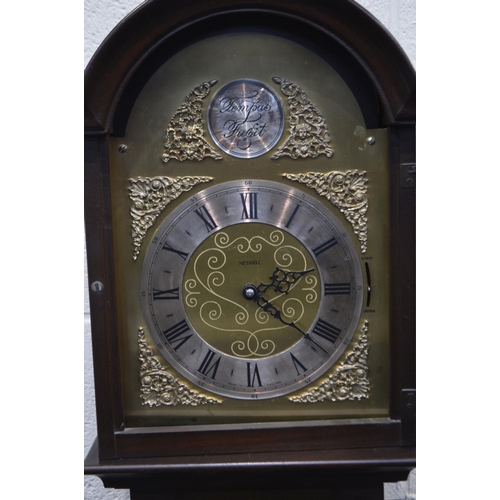 1347 - A MODERN METAMEC MAHOGANY GRANDDAUGHTER CLOCK, with a brass and silvered dial, the arch reading Temp... 