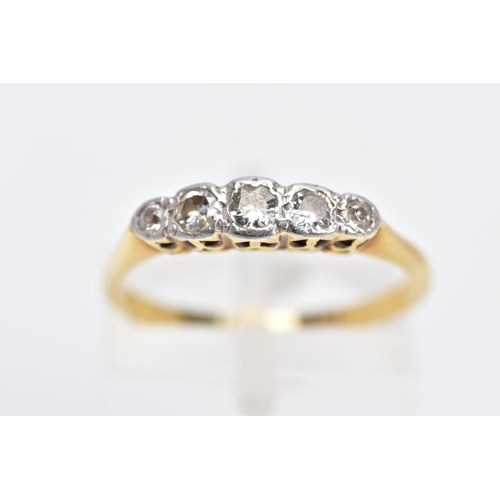 23 - AN EARLY TO MID 20TH CENTURY FIVE STONE DIAMOND HALF HOOP RING, estimated old Swiss and brilliant cu... 