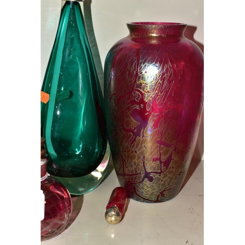 459 - A ROYAL BRIERLEY RED AND IRIDESCENT ART GLASS BALUSTER VASE, height 23cm, sticker to underside, toge... 