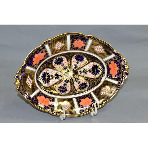 477 - ROYAL CROWN DERBY 1128 IMARI PARTTERN OVAL SHAPED DISH, with twin handles, registered design number ... 