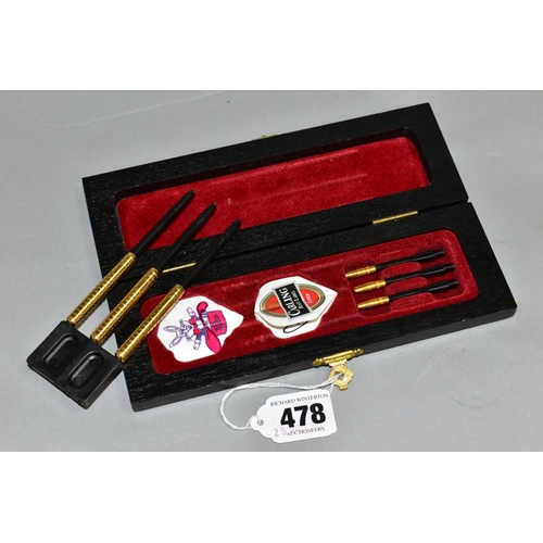 478 - A SET OF ERIC BRISTOW 'THE CRAFTY COCKNEY' GOLD PLATED TUNGSTEN BARREL DARTS, from a limited edition... 