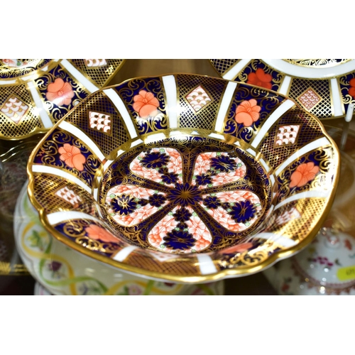 485 - A PAIR OF ROYAL CROWN DERBY 1128 IMARI PATTERN SHAPED SQUARE BOWLS WITH WAVY EDGE CORNERS, registere... 