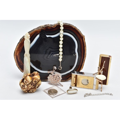 56 - A BOX OF MISCELLANEOUS ITEMS, to include a brown and white banded agate slice, a mother of pearl let... 