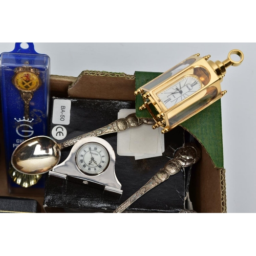 59 - A BOX OF MISCELLANEOUS ITEMS, to include two plain polished silver napkin rings, hallmarked Birmingh... 