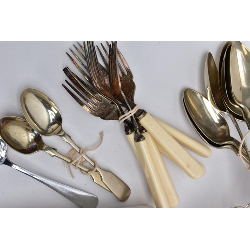 66 - A QUANTITY OF CUTLERY AND A BON BON DISH, to include a William IV silver fiddle sauce ladle with an ... 