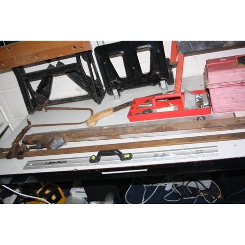 1119 - A BLACK AND DECKER WORKMATE, a Portable Workbench Vice, a plastic toolbox including tools, a folding... 