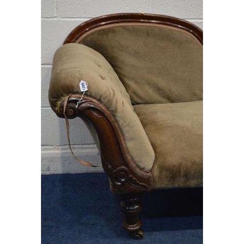 1205 - A VICTORIAN MAHOGANY CHAISE LONGUE (sd)