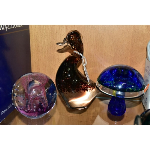 334 - EIGHT WEDGWOOD GLASS PAPERWEIGHTS, comprising two ducks, largest height 17cm, a mushroom, an owl, gr... 