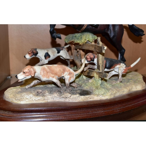 347 - A LIMITED EDITION  BORDER FINE ARTS SCULPTURE, 'Halloa Away' (Jumping Hunstman and three hounds), L1... 