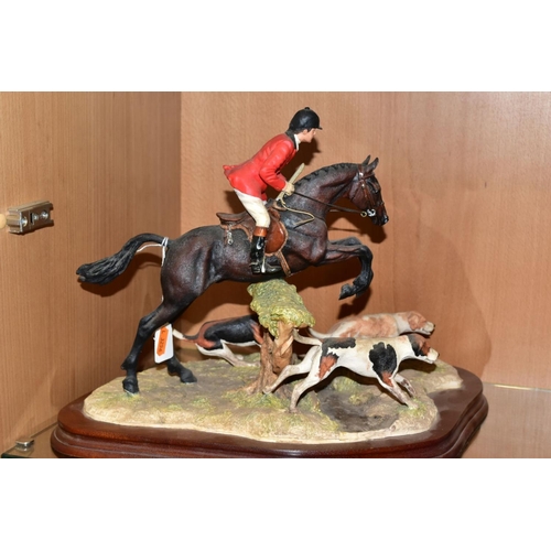 347 - A LIMITED EDITION  BORDER FINE ARTS SCULPTURE, 'Halloa Away' (Jumping Hunstman and three hounds), L1... 