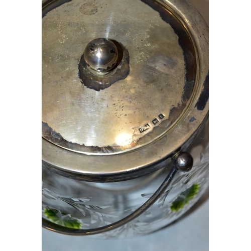 367 - A GEORGE V SILVER MOUNTED CUT GLASS BISCUIT BARREL, with swing handle, pull off cover with ball fini... 