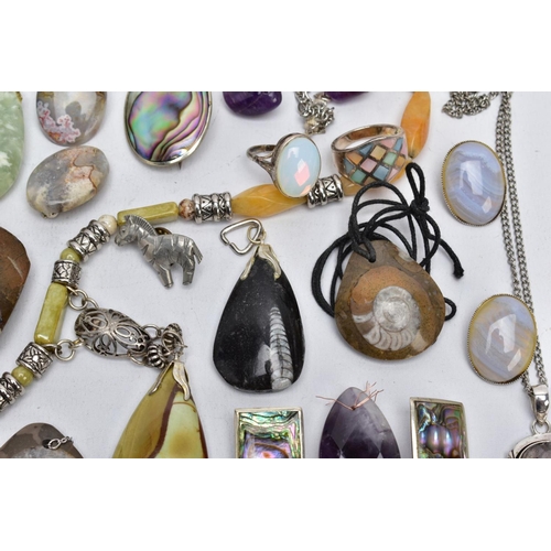 37 - A SELECTION OF SILVER AND WHITE METAL SEMI-PRECIOUS SET JEWELLERY AND BROOCHES/PENDANTS, to include ... 