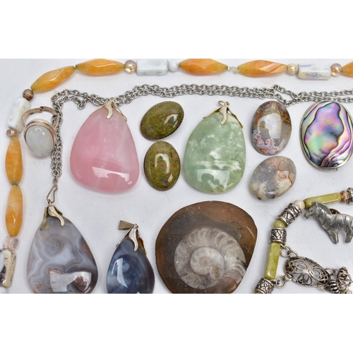 37 - A SELECTION OF SILVER AND WHITE METAL SEMI-PRECIOUS SET JEWELLERY AND BROOCHES/PENDANTS, to include ... 