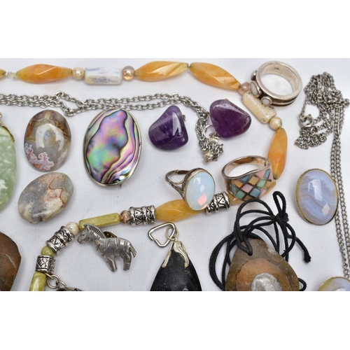 37 - A SELECTION OF SILVER AND WHITE METAL SEMI-PRECIOUS SET JEWELLERY AND BROOCHES/PENDANTS, to include ... 