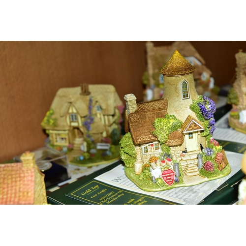 378 - FIFTEEN BOXED LILLIPUT LANE COLLECTORS FREE GIFT/SYMBOL MEMBERSHIP SCULPTURES, all with deeds, 'Pett... 