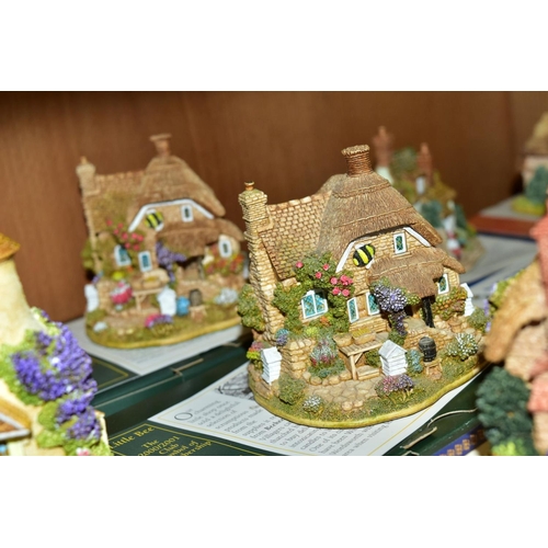 378 - FIFTEEN BOXED LILLIPUT LANE COLLECTORS FREE GIFT/SYMBOL MEMBERSHIP SCULPTURES, all with deeds, 'Pett... 