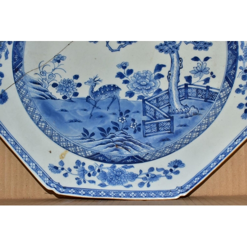 390 - A LATE 18TH/EARLY 19TH CENTURY CHINESE EXPORT BLUE AND WHITE OCTAGONAL PLATTER, extensive damage and... 