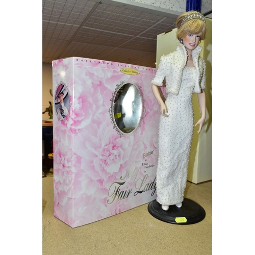 425 - TWO BOXED FRANKLIN MINT PRINCESS DIANA PORCELAIN COLLECTORS DOLLS, one missing fingers from left han... 