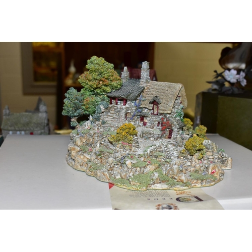 430 - SIXTEEN LILLIPUT LANE SCULPTURES FROM THE NORTH COLLECTION, (thirteen with boxes and with deeds exce... 