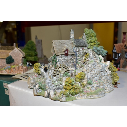 430 - SIXTEEN LILLIPUT LANE SCULPTURES FROM THE NORTH COLLECTION, (thirteen with boxes and with deeds exce... 