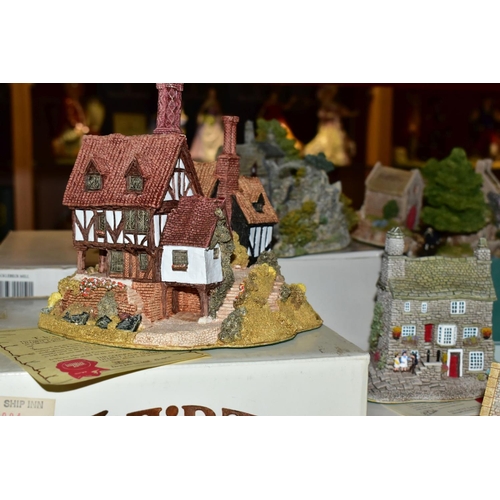 430 - SIXTEEN LILLIPUT LANE SCULPTURES FROM THE NORTH COLLECTION, (thirteen with boxes and with deeds exce... 