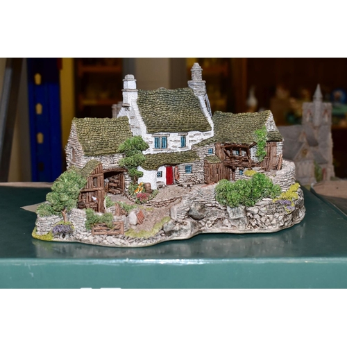 430 - SIXTEEN LILLIPUT LANE SCULPTURES FROM THE NORTH COLLECTION, (thirteen with boxes and with deeds exce... 