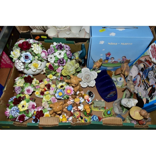 440 - THREE BOXES AND LOOSE CERAMICS, GLASS AND ORNAMENTS ETC, to include Villeroy & Boch 'Cortina' tea/di... 