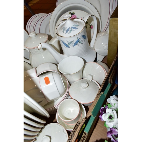 440 - THREE BOXES AND LOOSE CERAMICS, GLASS AND ORNAMENTS ETC, to include Villeroy & Boch 'Cortina' tea/di... 