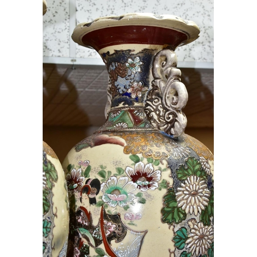 442 - A PAIR OF JAPANESE SATSUMA BALUSTER SHAPED VASES, polychrome decoration depicting Samurai warriors o... 