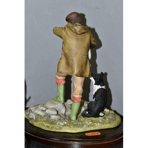 460 - HEREDITIES SCULPTURES comprising 'Huntsman and Hounds' PDG27, height approximate 21cm x width 35cm e... 