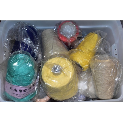 489 - SIX PLASTIC BOXES OF ASSORTED SPOOLS OF WOOL AND ACRYLIC, full and part spools, assorted colours, (6... 