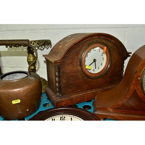 495 - CLOCKS AND METALWARES, to include Smiths chiming mantel clock, winds and chimes, runs briefly, highl... 