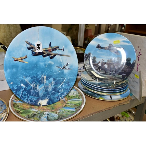 540 - TWENTY SIX BOXED AND LOOSE COLLECTORS PLATES, including Royal Doulton 'Flight Over Lincoln' and 'Lan... 