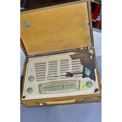 559 - VINTAGE RADIOS, comprising two Ever Ready Batrymax 107 models,  Vidor CN426 portable receiver and Mu... 