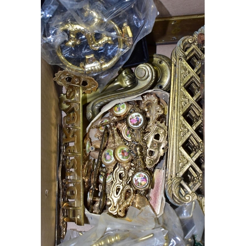 581 - A BOX OF BRASS DOOR FURNITURE AND DRAWER HANDLES etc, drawer handles are inset with ceramic plaques,... 