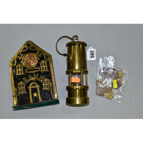 582 - A MODERN BRASS MINERS SAFETY LAMP, made by Vale Metal Spinners, Hirwaun, marked with plaque for Hock... 