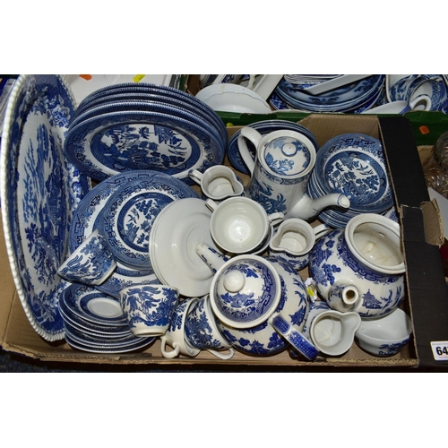 647 - SEVEN BOXES AND LOOSE CERAMICS AND GLASSWARES, to include blue and white 'Willow' tablewares (variou... 