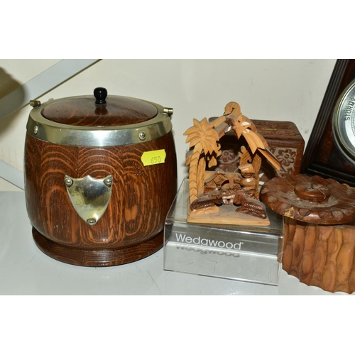 650 - A VICTORIAN INLAID INKSTAND, with two glass wells (sd), a central carry handle and pull-out drawer (... 