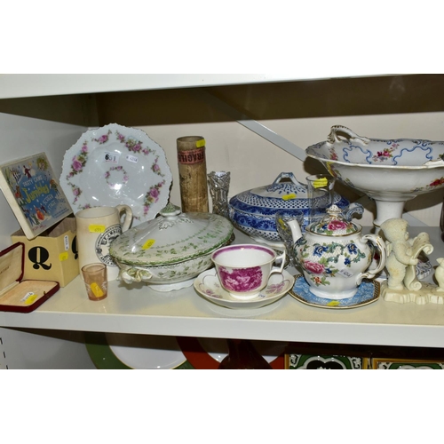 651 - A GROUP OF CERAMICS, GLASS, etc, to include Continental floral design plates, Booth's 'Floradora' te... 