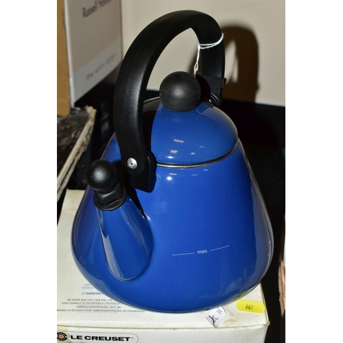 662 - A LE CREUSET 'KONE' STOVE TOP KETTLE IN BOX, in unused condition, in blue