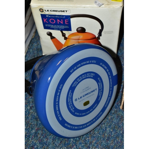 662 - A LE CREUSET 'KONE' STOVE TOP KETTLE IN BOX, in unused condition, in blue