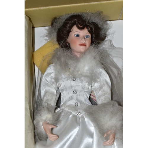 680 - THREE BOXED ASHTON DRAKE GALLERIES PORCELAIN COLLECTORS DOLLS, 'Little Bo Peep' from Wendy Lawton's ... 