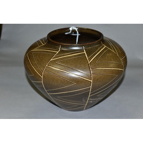 700 - A DENBY ORIGINS BULBOUS VASE, by Richard Eaton, incised geometrical design, height 15cm