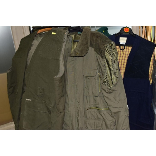 705 - A QUANTITY OF GENTLEMAN'S SHOOTING JACKETS, WAISTCOATS, GILETS, JACKETS, FLAT CAPS, etc, the coats a... 