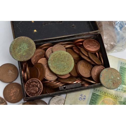 124 - A BOX OF 20TH CENTURY MAINLY COPPER COINAGE