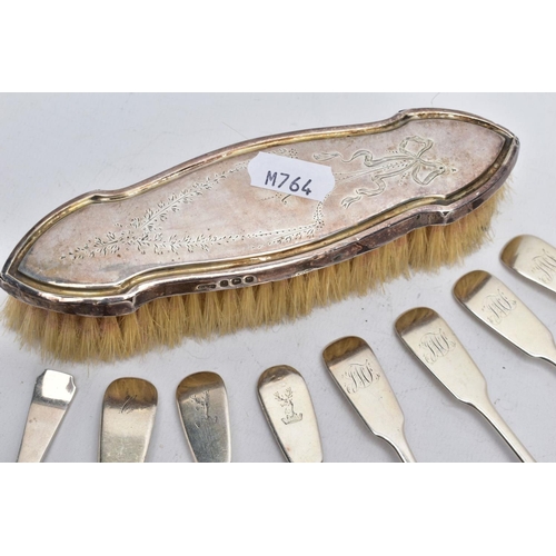 10 - A SMALL QUANTITY OF SILVER TEASPOONS, A SILVER CLOTHES BRUSH, SILVER PENCIL HOLDER etc, to include f... 