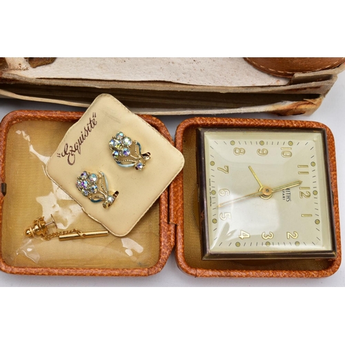 101 - A BOX OF MISCELLANEOUS ITEMS, to include a cased white metal pendant necklace stamped 925, a variety... 